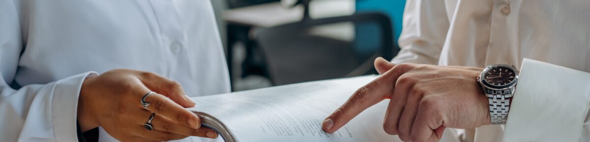 Discussing a financial report with CMA Accountancy